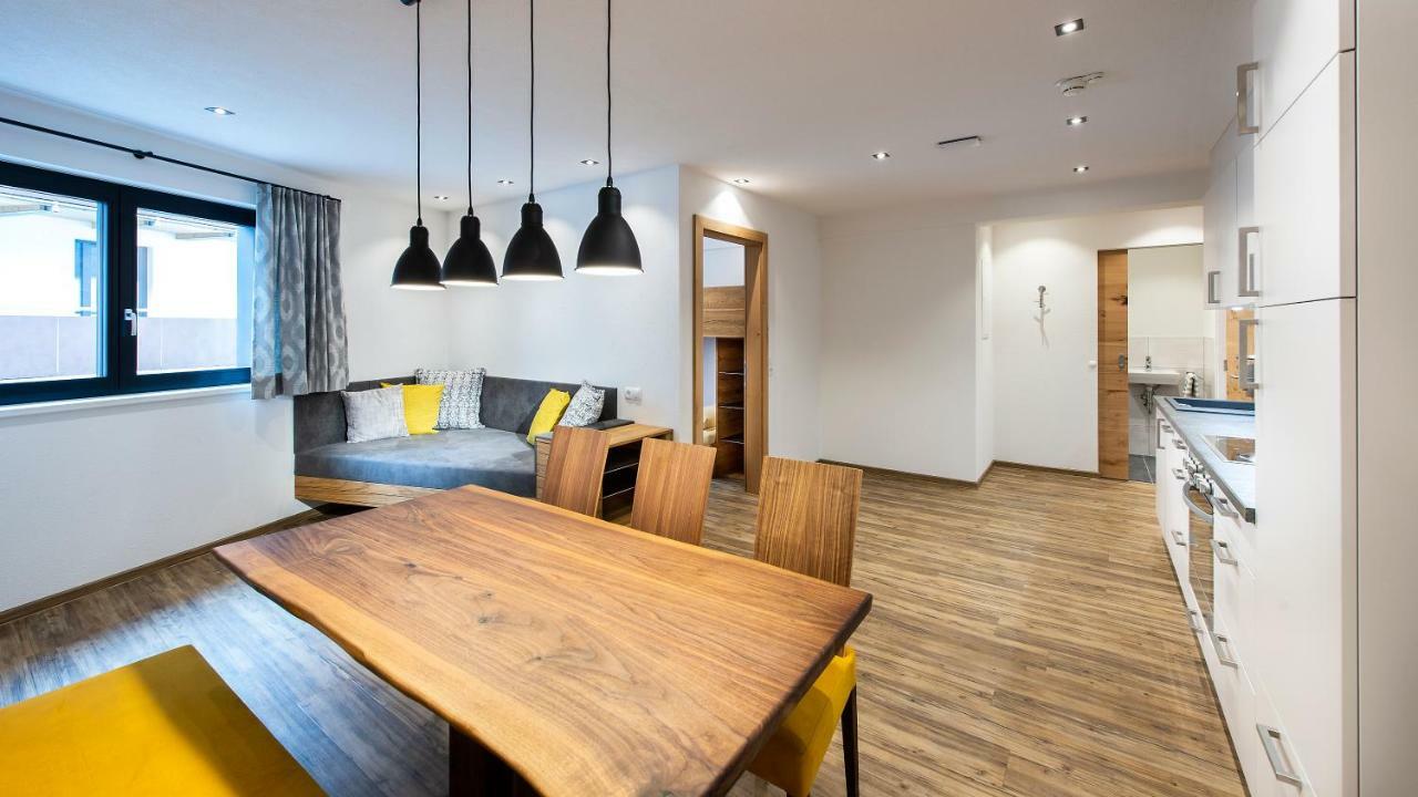 Biwak Appartements Sankt Anton am Arlberg Esterno foto