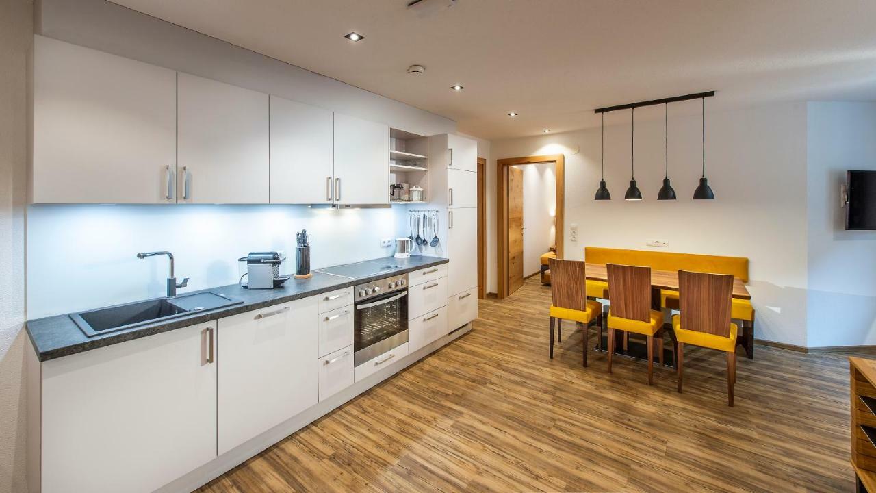 Biwak Appartements Sankt Anton am Arlberg Esterno foto